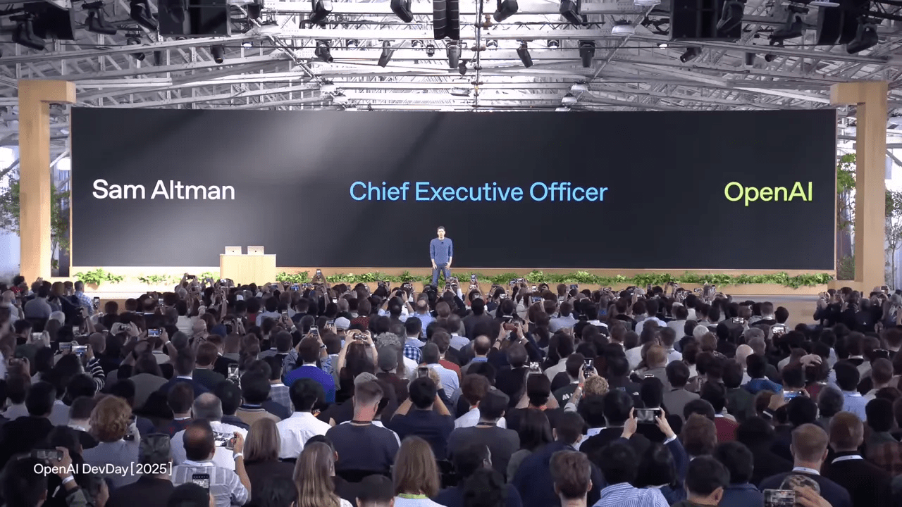 Sam Altman inicia o keynote em DevDay 2025