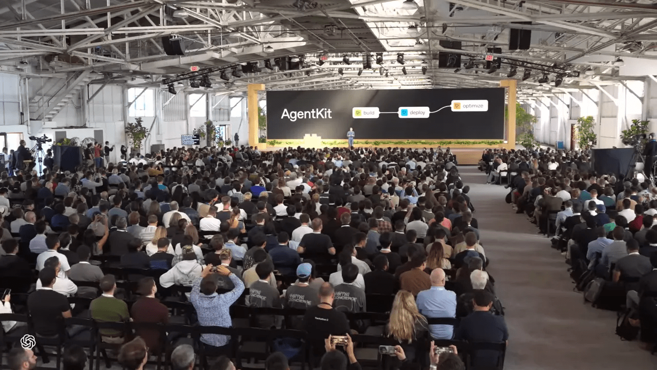 Tela do Agent Kit com o Agent Builder e blocos visuais